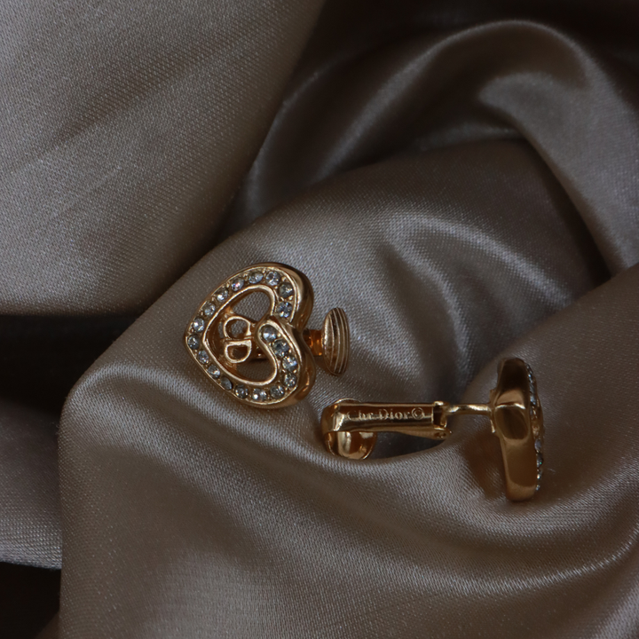 CHRISTIAN DIOR round amphibole earrings | Elegant and fashionable style