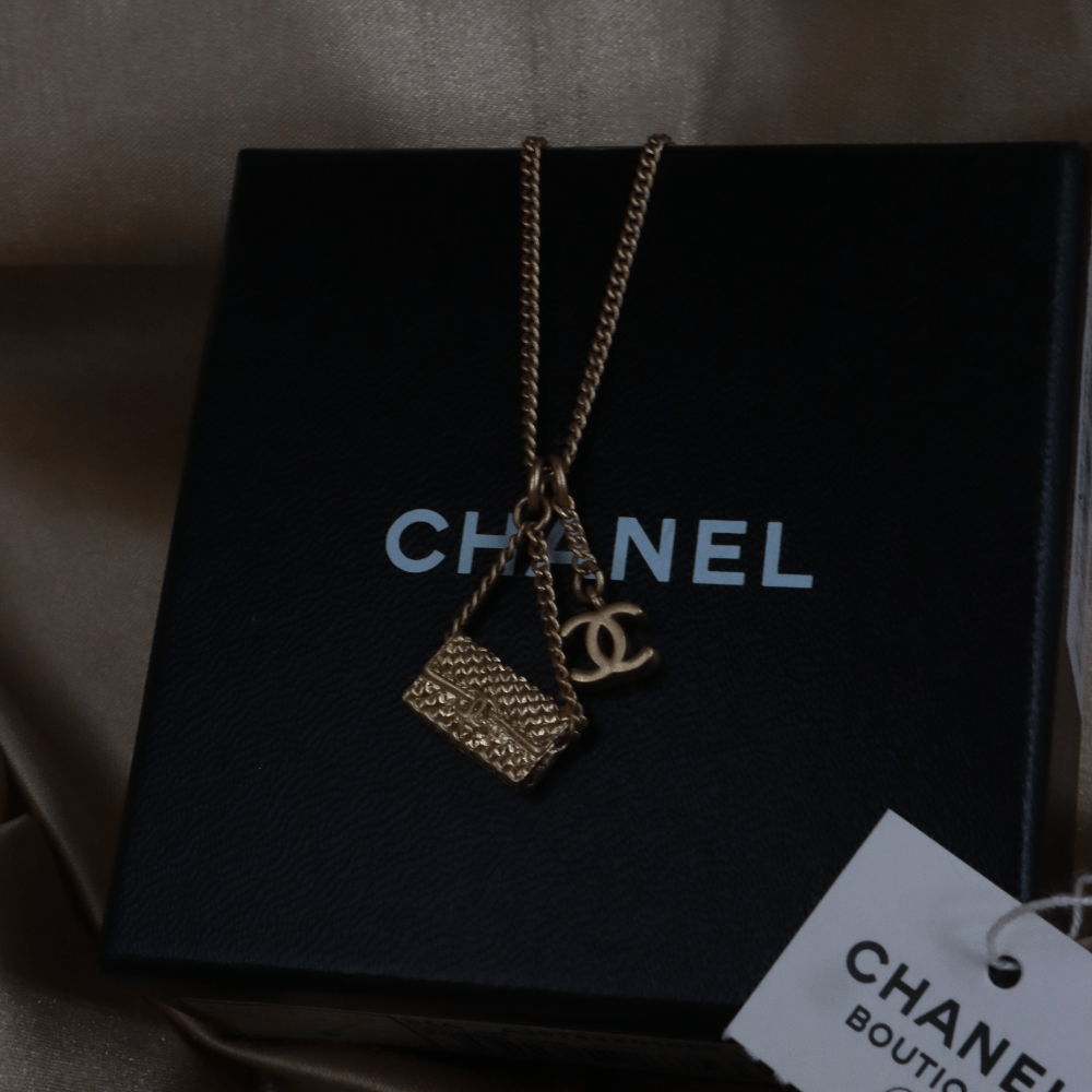 CHANEL COCO雙C包包吊墜項鏈|2005年款式|未使用品附原盒 - Vintasy