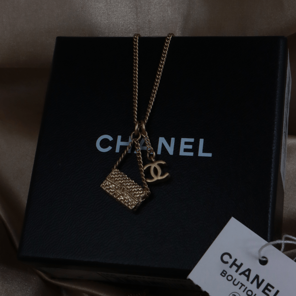 CHANEL COCO雙C包包吊墜項鏈|2005年款式|未使用品附原盒 - Vintasy