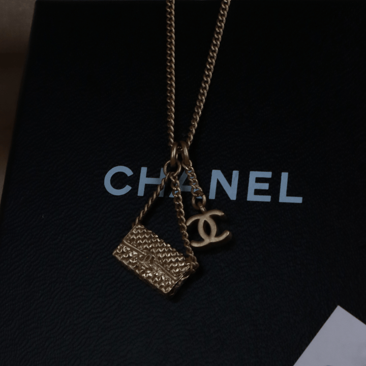 CHANEL COCO雙C包包吊墜項鏈|2005年款式|未使用品附原盒 - Vintasy
