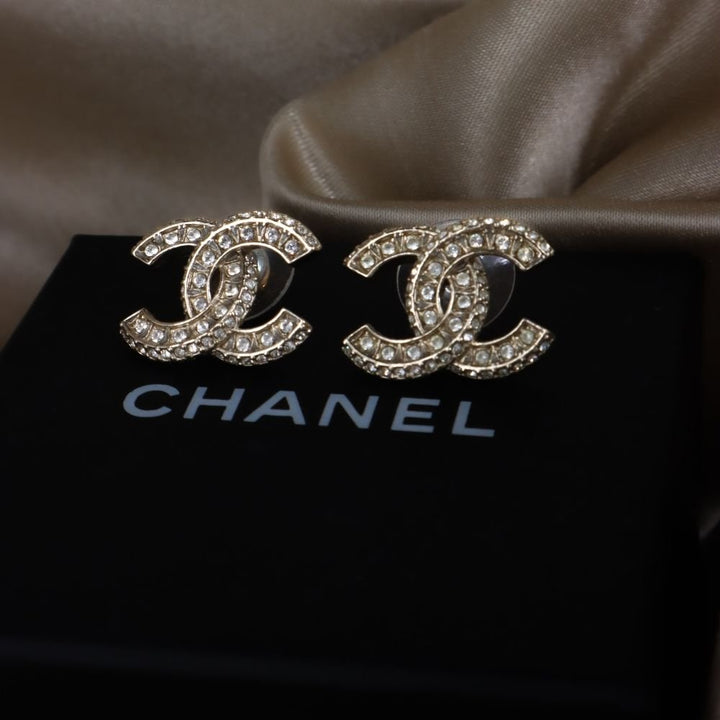 CHANEL 閃石COCO雙C耳環 - Vintasy