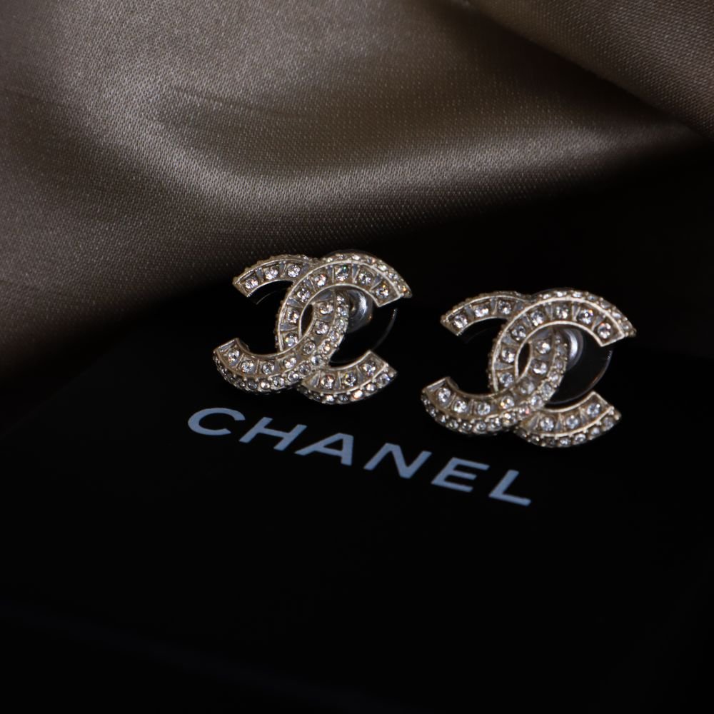CHANEL 閃石COCO雙C耳環 - Vintasy