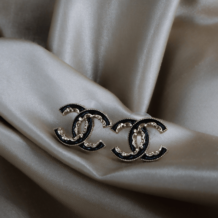 CHANEL 經典造型收藏級COCO雙C耳環 - Vintasy