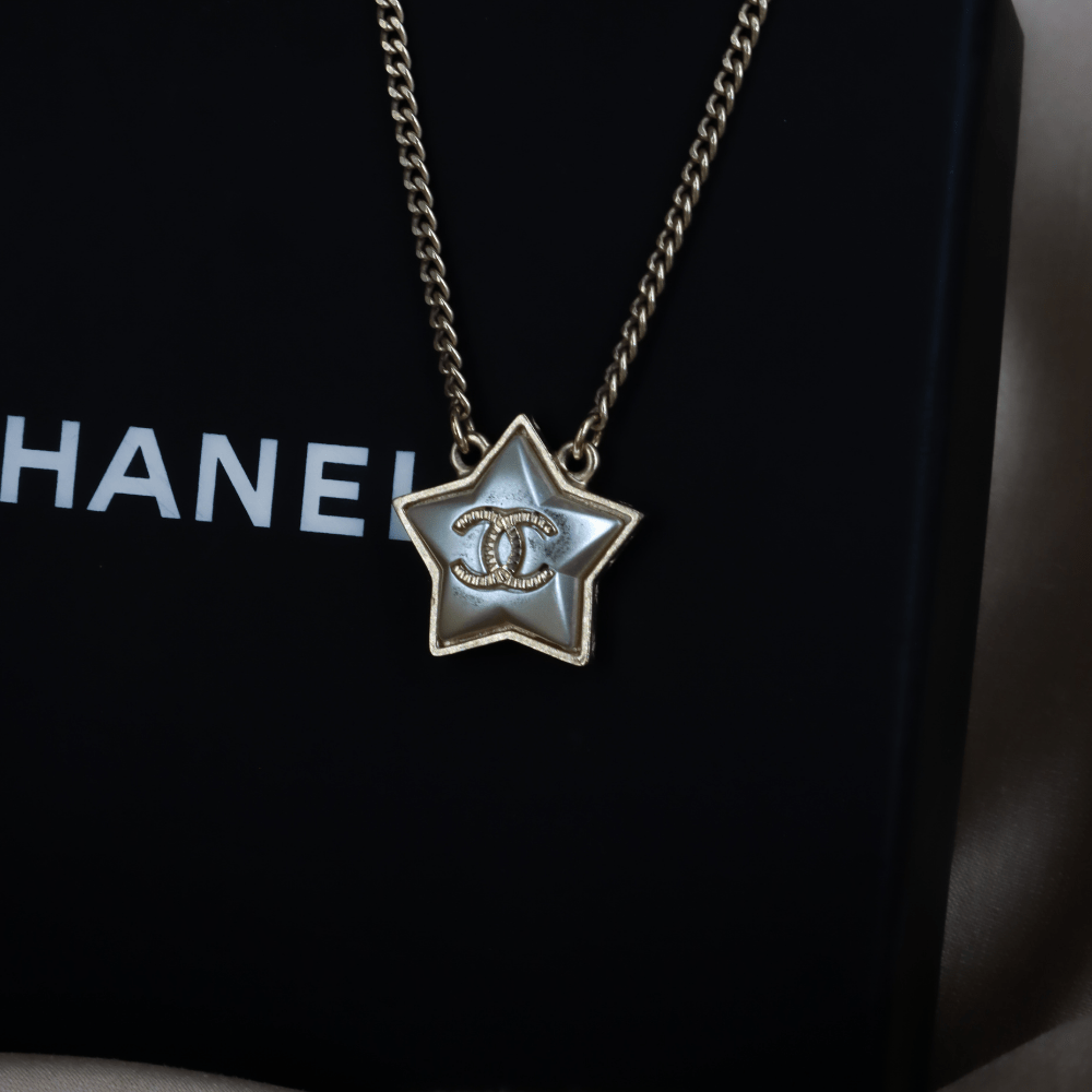 CHANEL 藍珍珠星星吊墜項鏈|附原盒 - Vintasy
