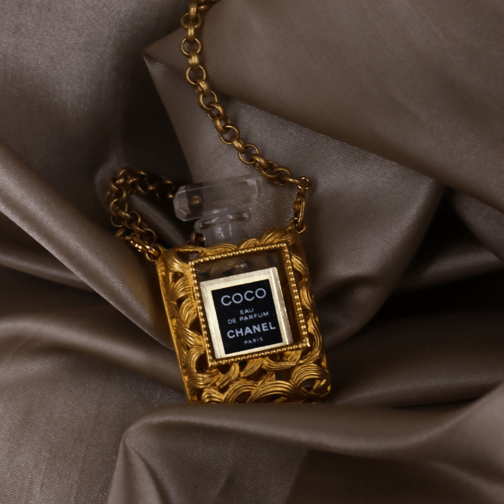 CHANEL 香水瓶項鏈 | 稀品金色珍品 未使用美品連原盒! - Vintasy
