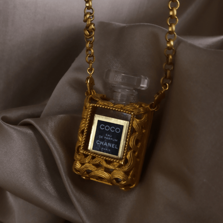 CHANEL 香水瓶項鏈 | 稀品金色珍品 未使用美品連原盒! - Vintasy