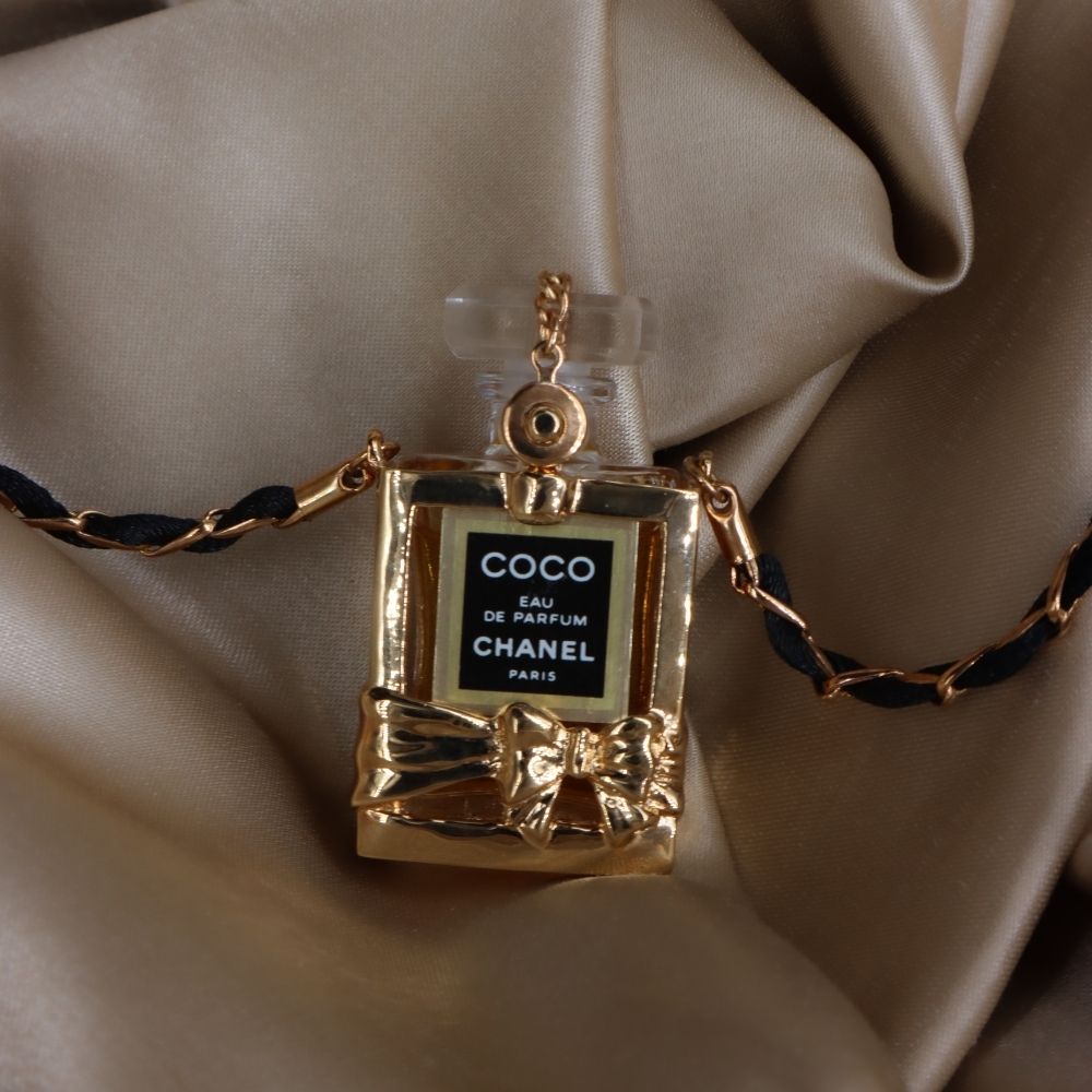 CHANEL 香水瓶項鏈 | 稀品金色珍品 - Vintasy