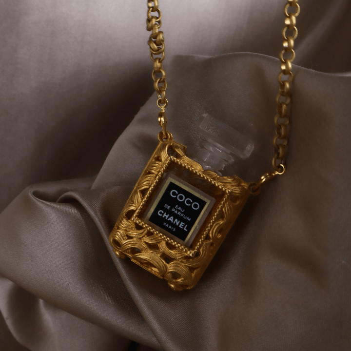 CHANEL 香水瓶項鏈 | 稀品金色珍品 未使用美品連原盒! - Vintasy