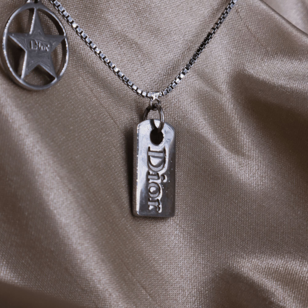 CHRISTIAN DIOR 三吊墜項鏈 | 2000年代 - Vintasy