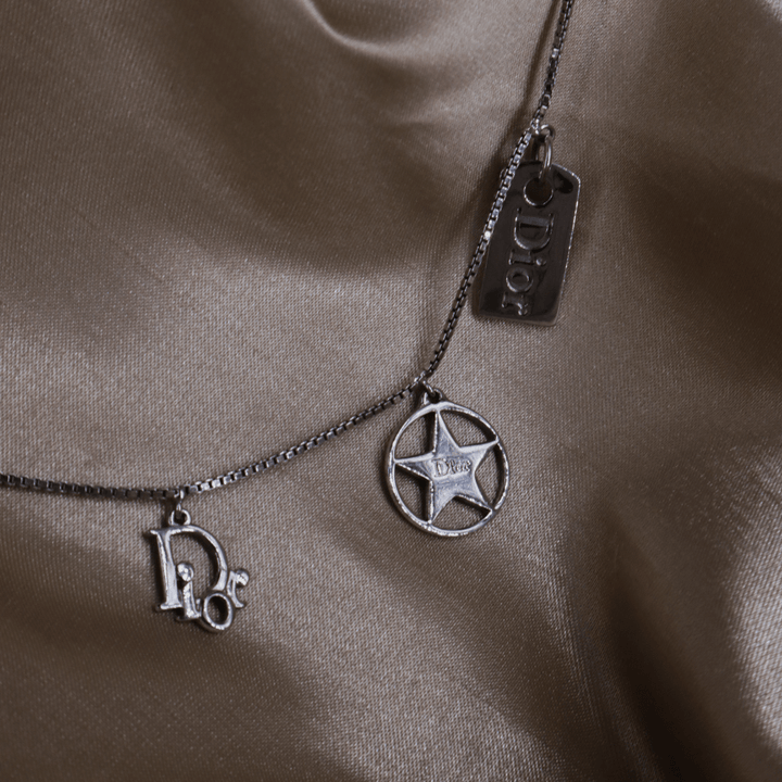 CHRISTIAN DIOR 三吊墜項鏈 | 2000年代 - Vintasy