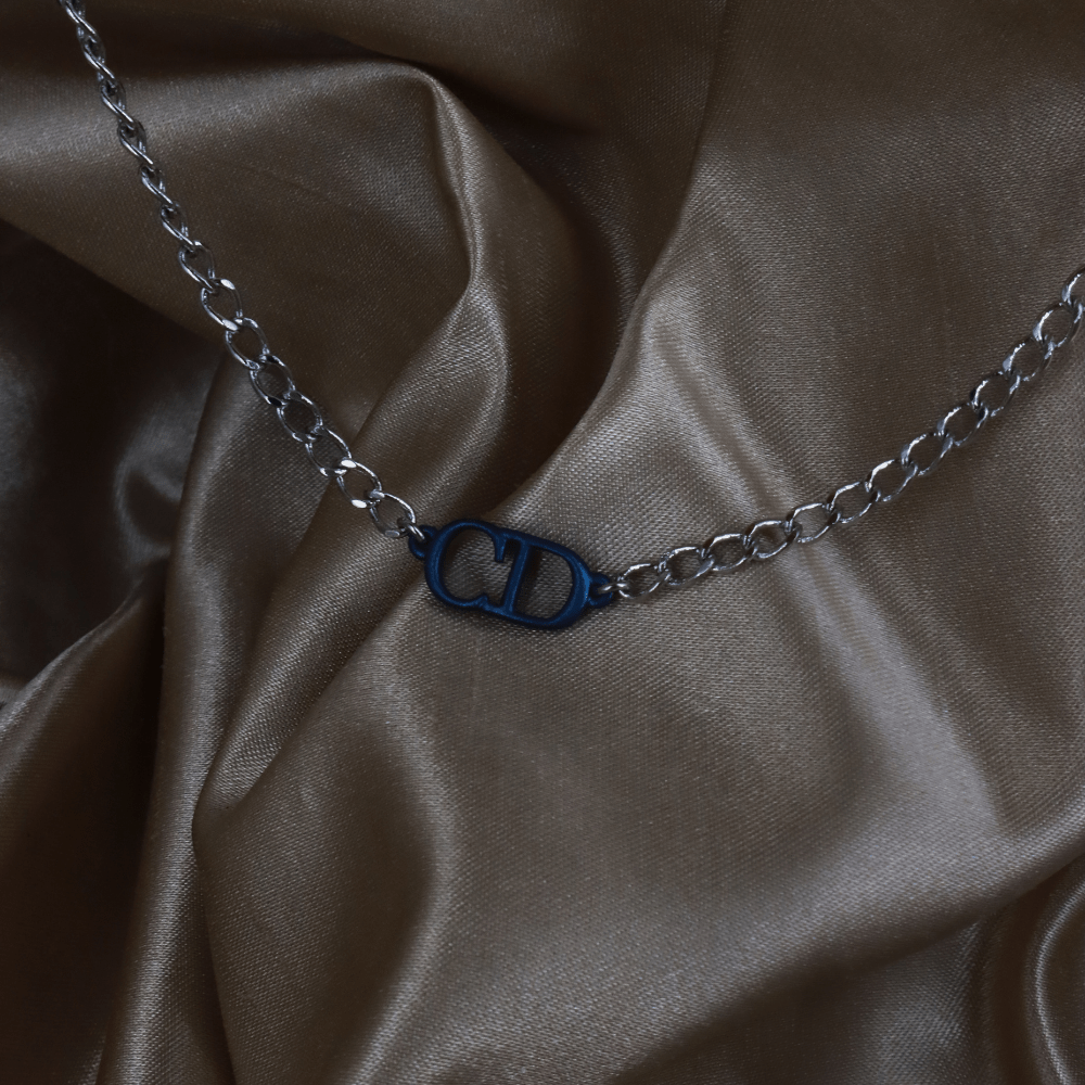 CHRISTIAN DIOR CD Icon 藍色琺瑯Logo銀色項鏈 - Vintasy