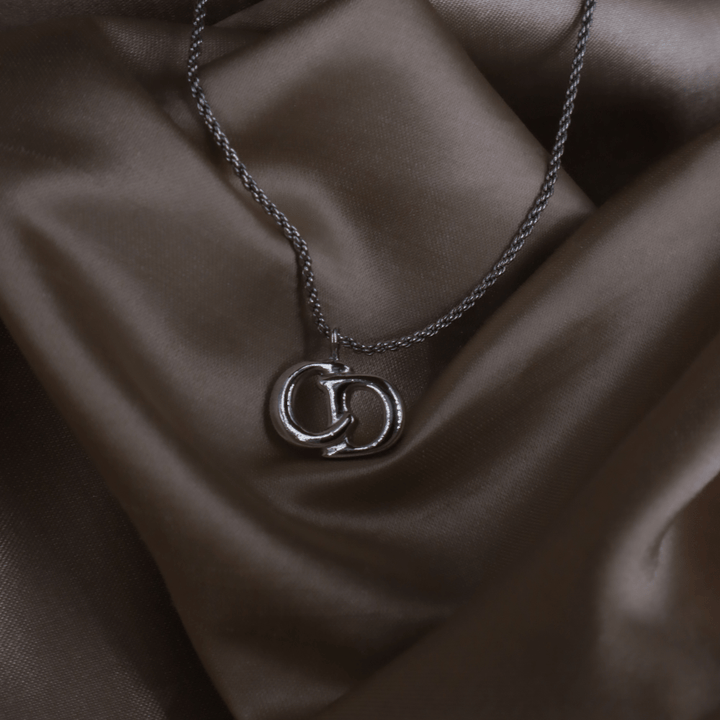 CHRISTIAN DIOR CD簡約吊墜項鏈 |極罕銀色! - Vintasy