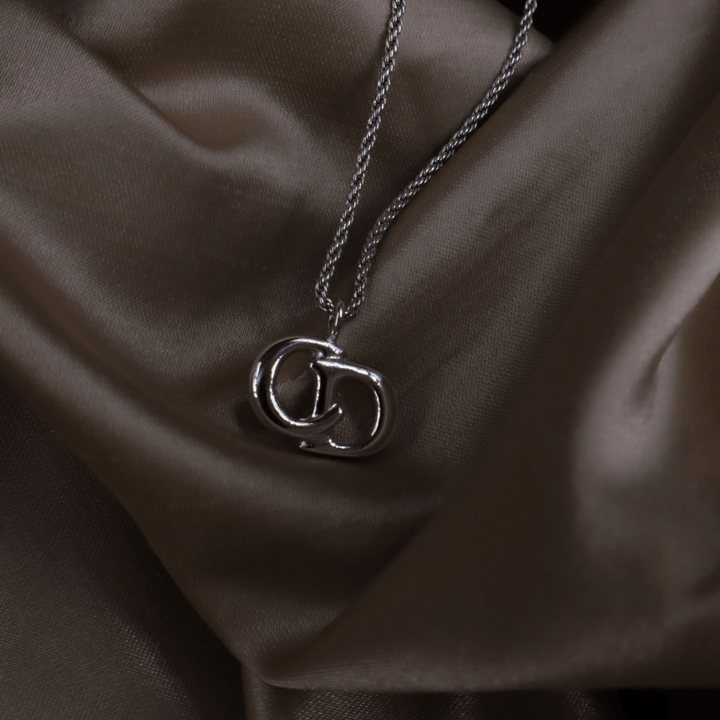 CHRISTIAN DIOR CD簡約吊墜項鏈 |極罕銀色! - Vintasy