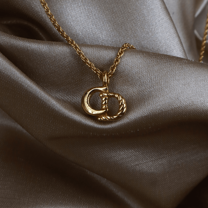 CHRISTIAN DIOR CD麻花吊墜項鏈 - Vintasy