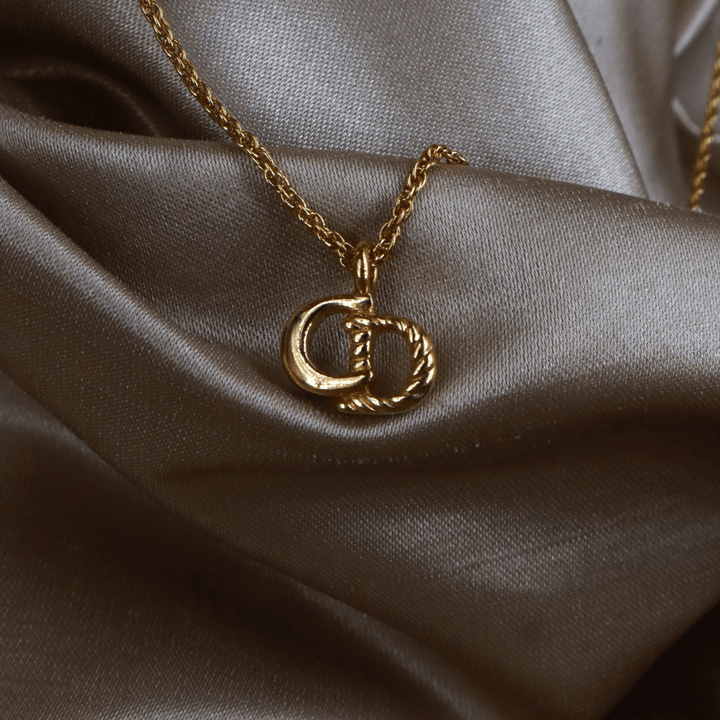 CHRISTIAN DIOR CD麻花吊墜項鏈 - Vintasy