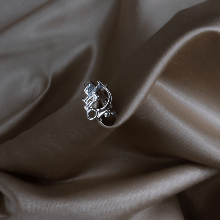 CHRISTIAN DIOR 簡約LOGO戒指 - Vintasy
