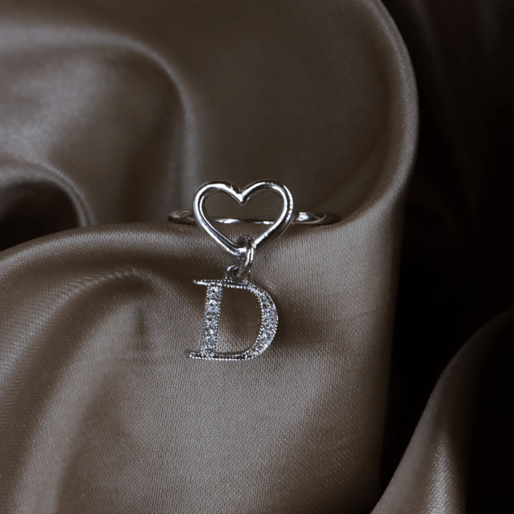 CHRISTIAN DIOR 心心相扣LOGO戒指 - Vintasy