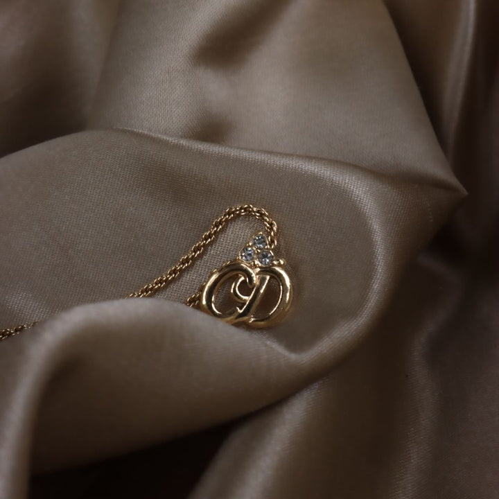 CHRISTIAN DIOR 簡約LOGO吊墜項鏈的 - Vintasy項鏈