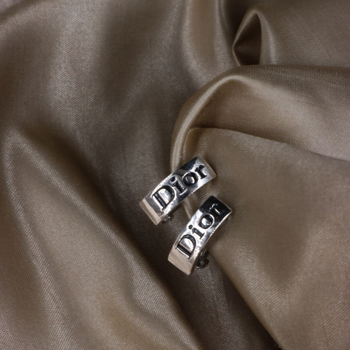 CHRISTIAN DIOR 簡約LOGO耳夾 - Vintasy