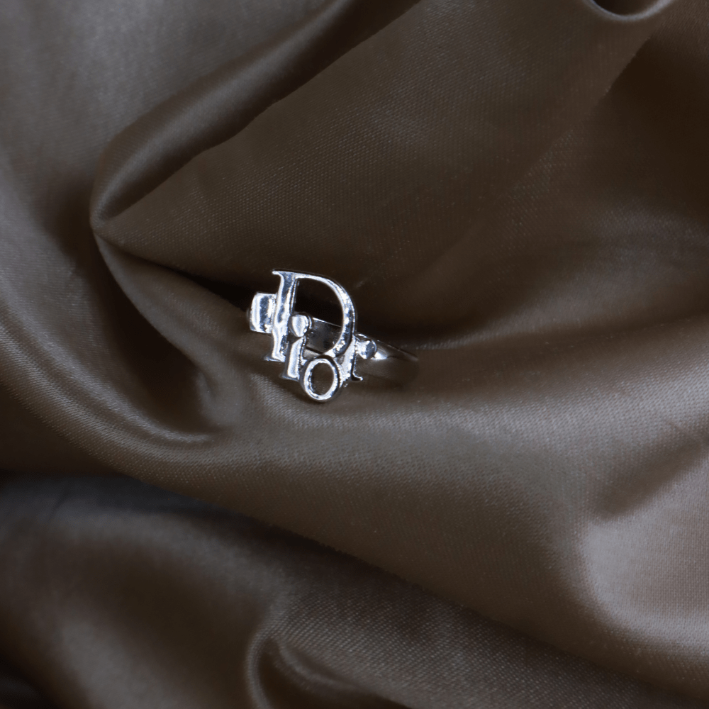 CHRISTIAN DIOR 簡約LOGO戒指 - Vintasy