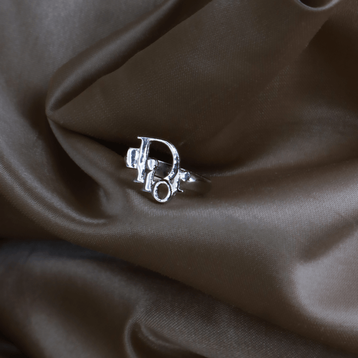 CHRISTIAN DIOR 簡約LOGO戒指 - Vintasy