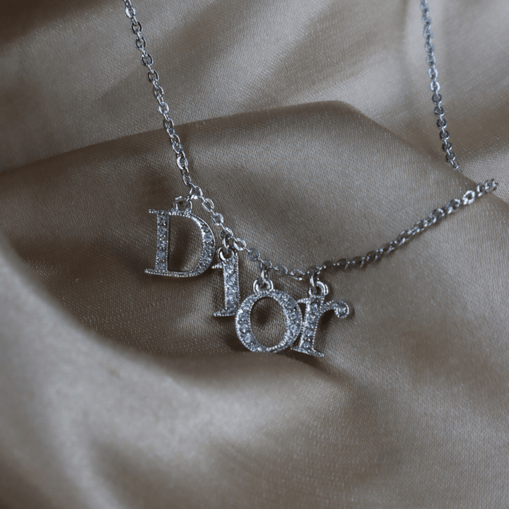 CHRISTIAN DIOR SPELL OUT 閃石鎖骨項鏈 | 未使用級! - Vintasy手鏈