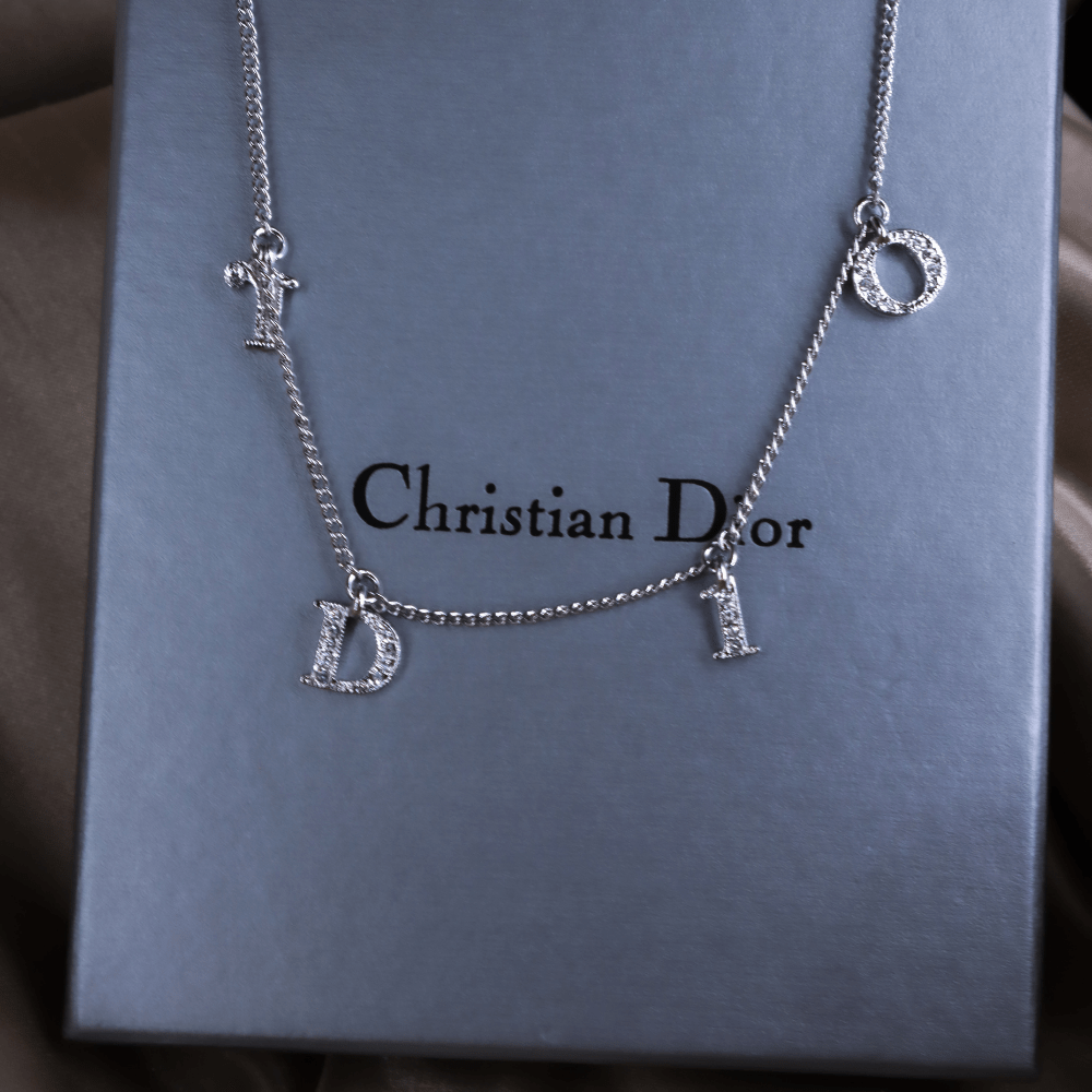 CHRISTIAN DIOR SPELL OUT 閃石鎖骨項鏈 | 未使用級! - Vintasy手鏈