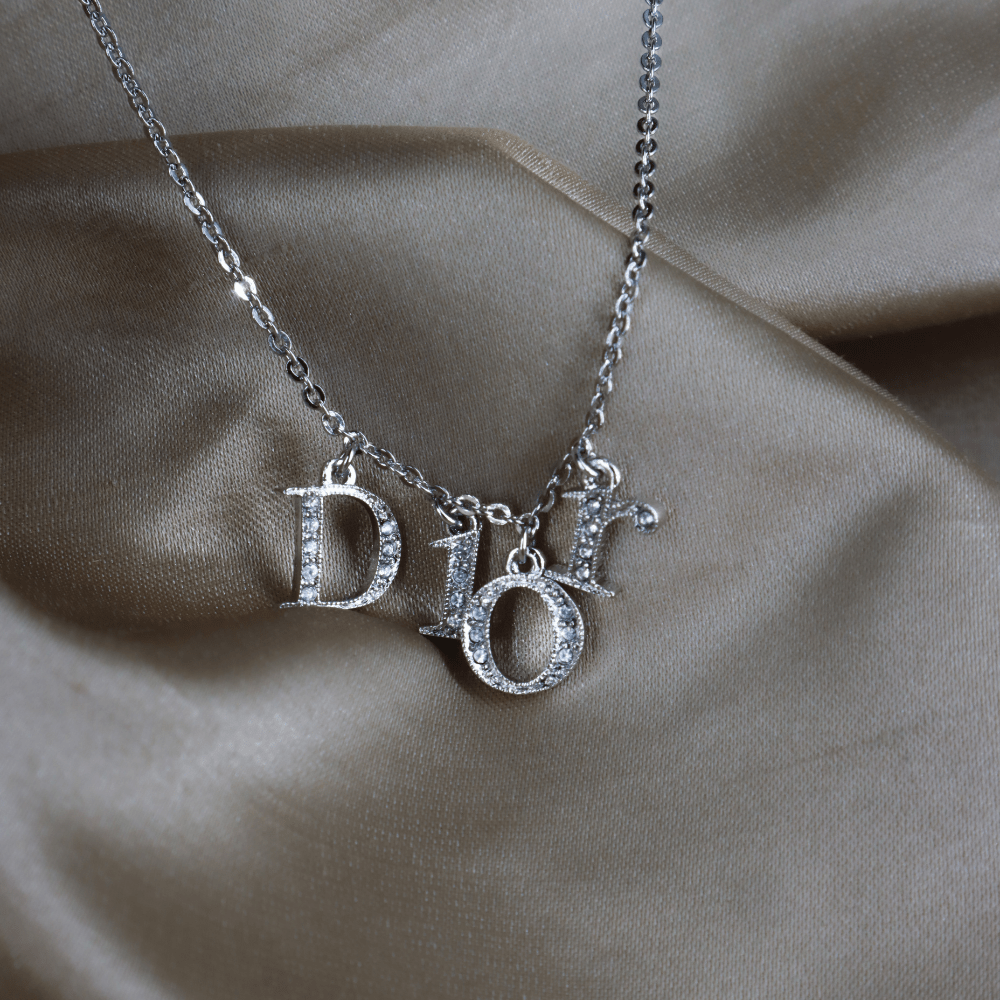 CHRISTIAN DIOR SPELL OUT 閃石鎖骨項鏈 | 未使用級! - Vintasy手鏈