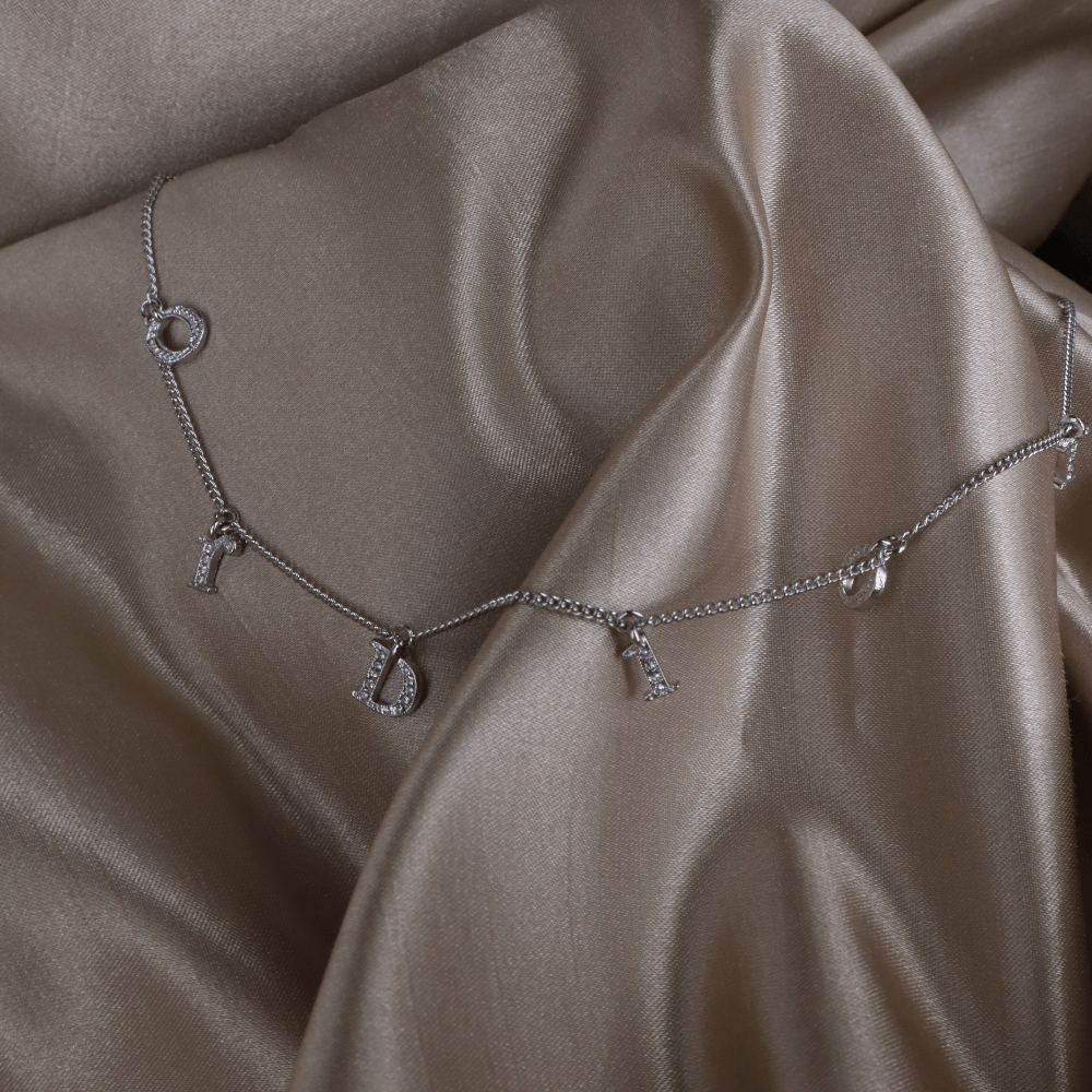 CHRISTIAN DIOR SPELL OUT 閃石鎖骨項鏈 | 未使用級! - Vintasy手鏈