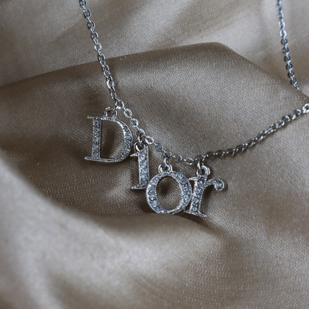 CHRISTIAN DIOR SPELL OUT 閃石鎖骨項鏈 | 未使用級! - Vintasy手鏈