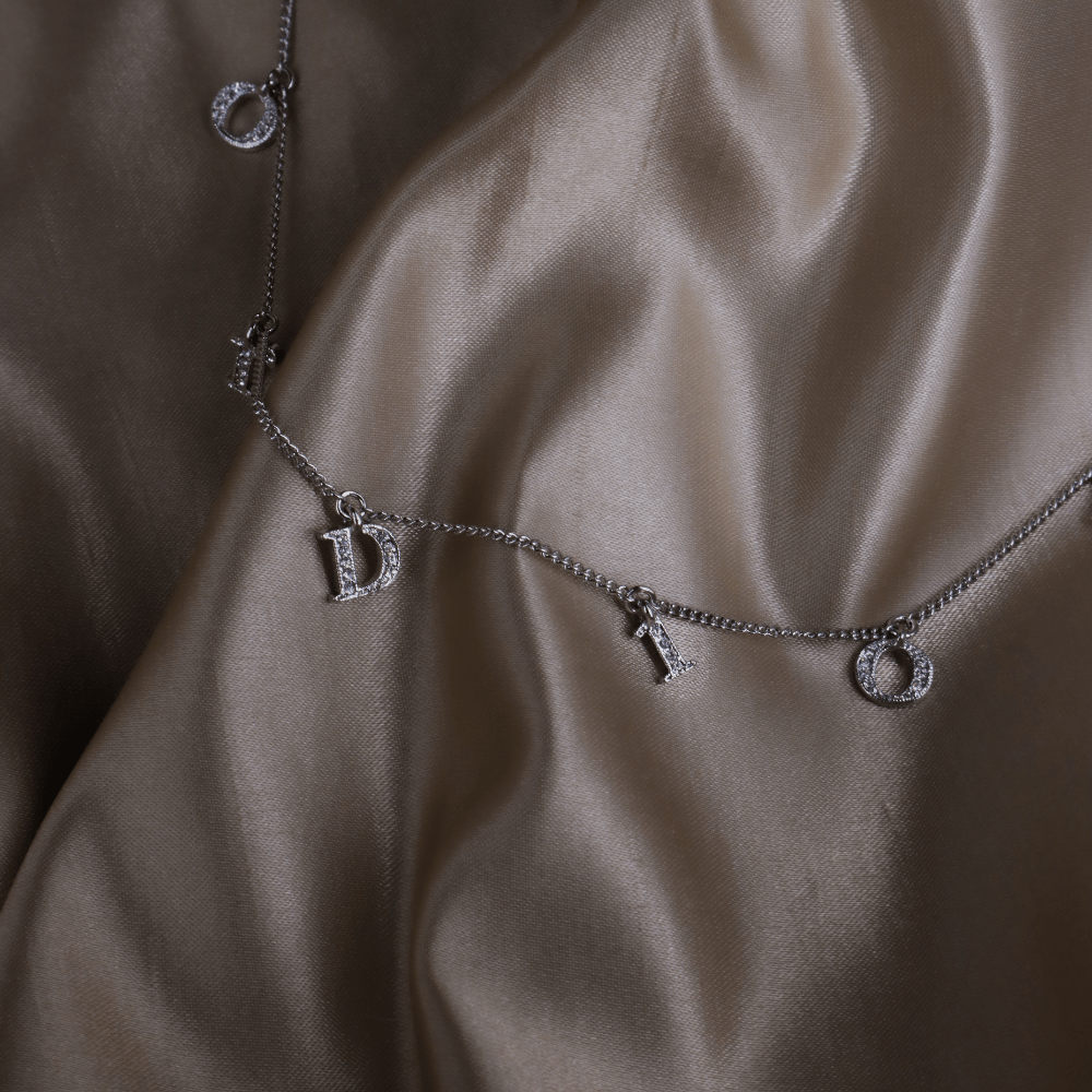 CHRISTIAN DIOR SPELL OUT 閃石鎖骨項鏈 | 未使用級! - Vintasy手鏈