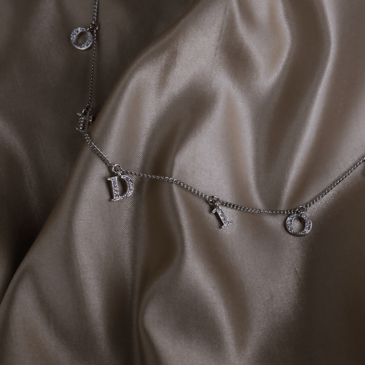 CHRISTIAN DIOR SPELL OUT 閃石鎖骨項鏈 | 未使用級! - Vintasy手鏈