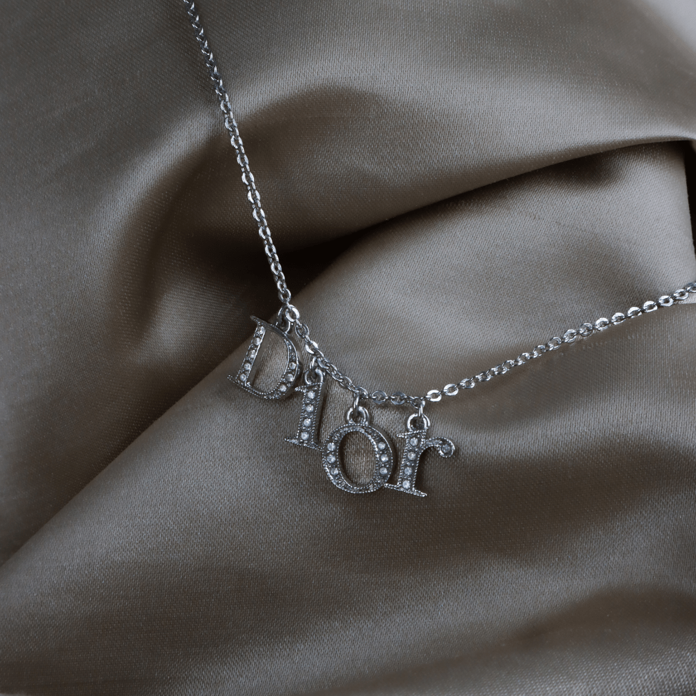 CHRISTIAN DIOR SPELL OUT 閃石鎖骨項鏈 | 未使用級! - Vintasy手鏈