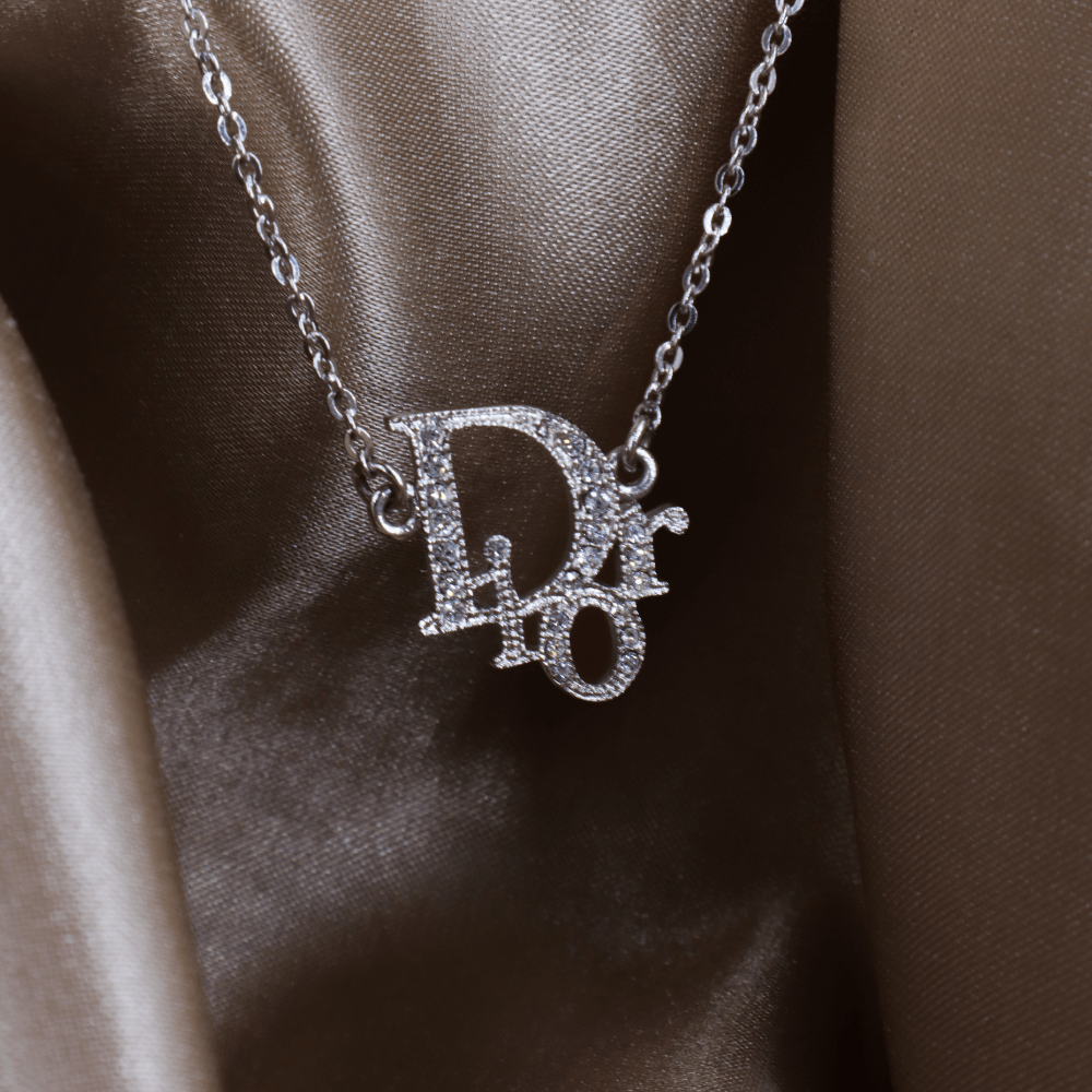 CHRISTIAN DIOR 閃石吊墜項鏈 | 熱賣第一位! - Vintasy項鏈