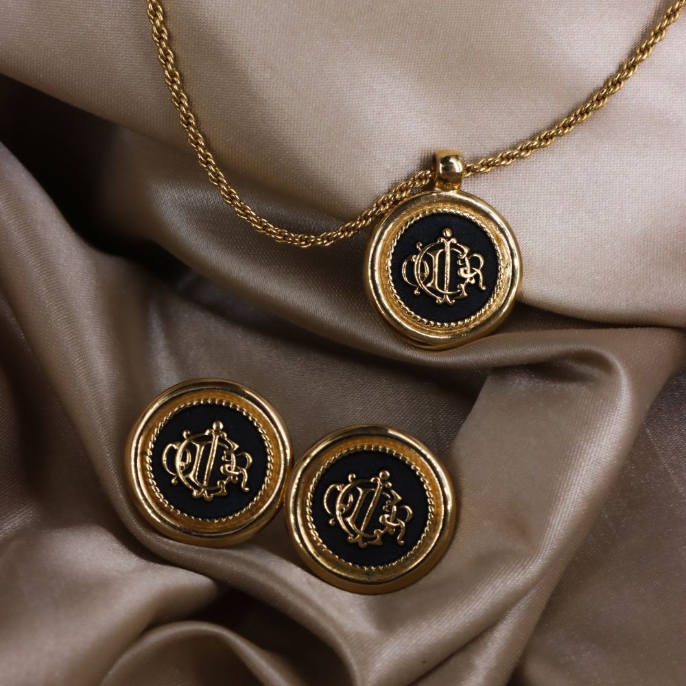 CHRISTIAN DIOR 絕版馬車項鏈連耳夾 | 稀有收藏品 - Vintasy