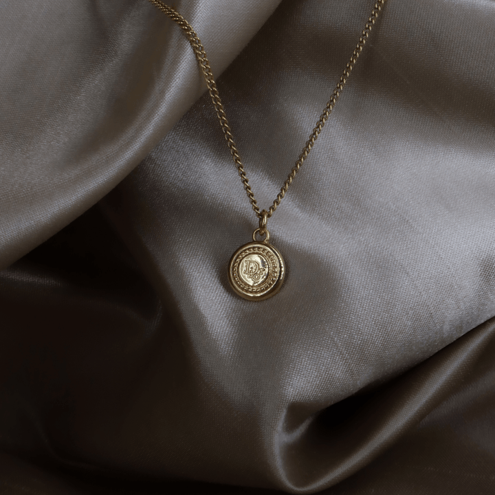 CHRISTIAN DIOR 絕版硬幣項鏈 - Vintasy