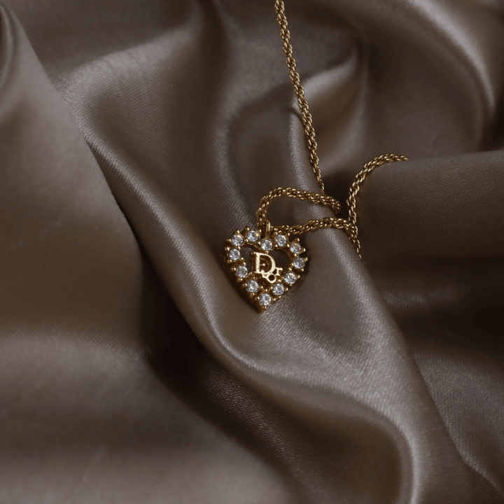 CHRISTIAN DIOR 心型閃石項鏈 | 秒殺熱賣款 - Vintasy項鏈