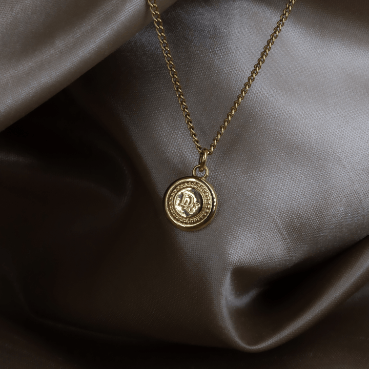 CHRISTIAN DIOR 絕版硬幣項鏈 - Vintasy