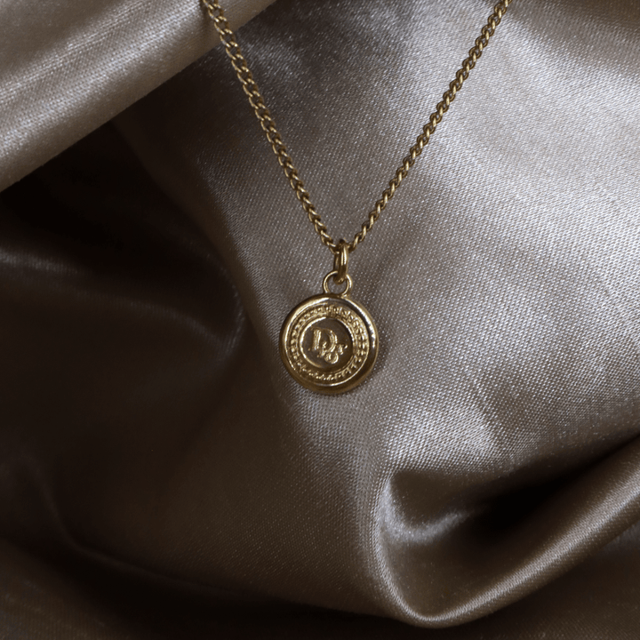 CHRISTIAN DIOR 絕版硬幣項鏈 - Vintasy