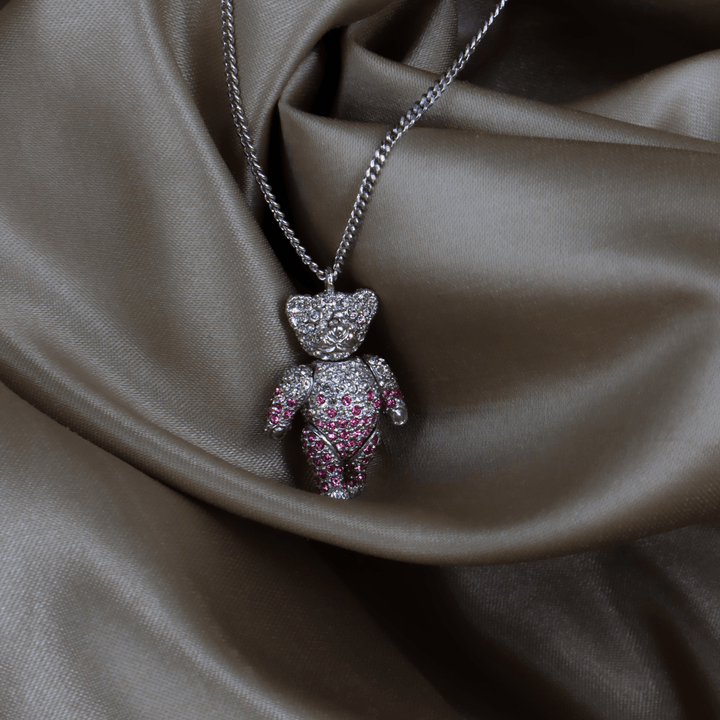 CHRISTIAN DIOR 粉紅小熊閃石吊墜項鏈 - Vintasy