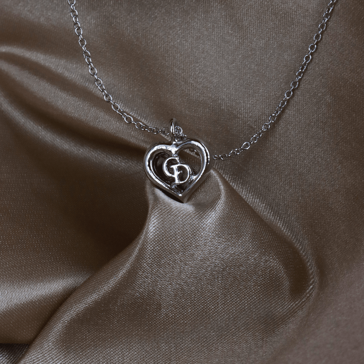 CHRISTIAN DIOR 簡約心心吊墜項鏈 |未使用品|附原裝小牌 - Vintasy