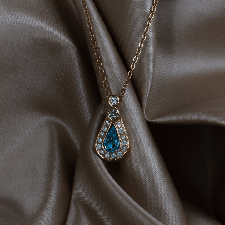 CHRISTIAN DIOR 淺藍水晶閃石吊墜項鏈 - Vintasy