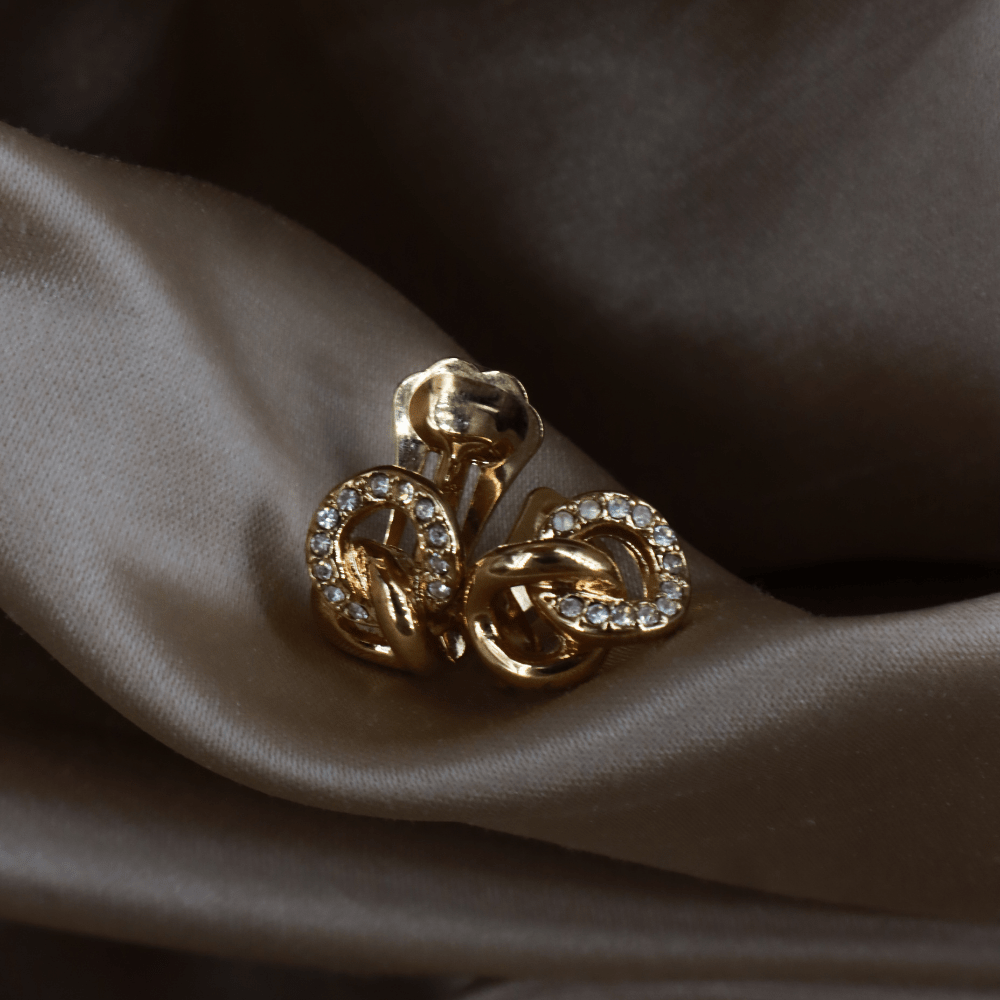 CHRISTIAN DIOR 麻花吊墜項鏈連耳夾 未使用品 連原盒 - Vintasy