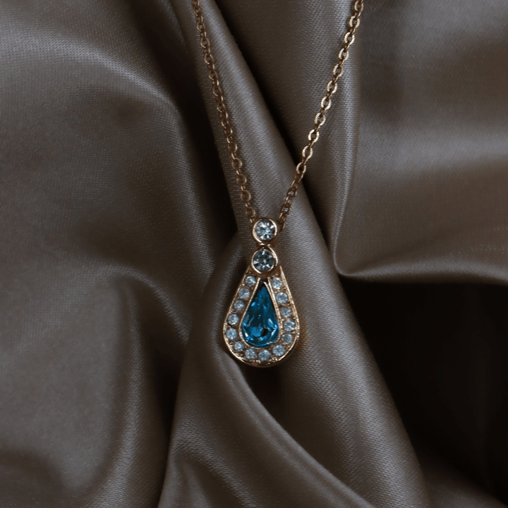 CHRISTIAN DIOR 淺藍水晶閃石吊墜項鏈 - Vintasy