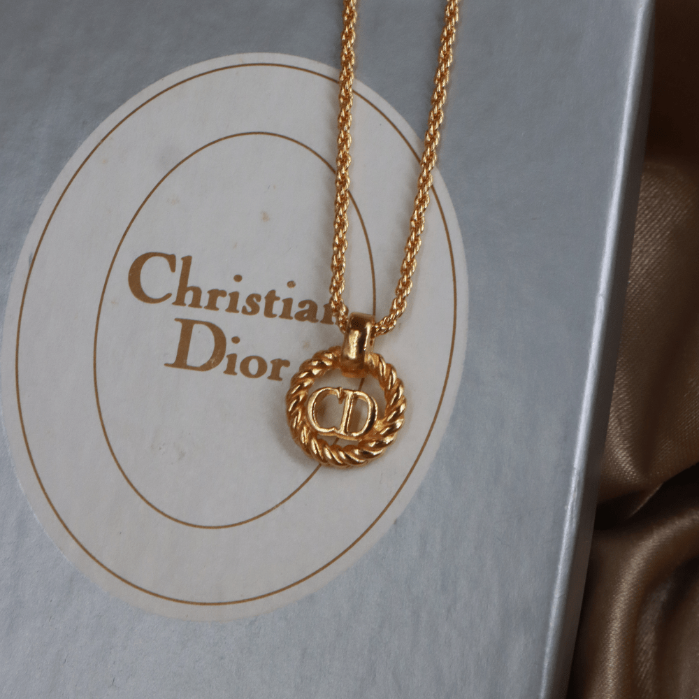 CHRISTIAN DIOR 麻花吊墜項鏈|經典之作 |未使用附原盒 - Vintasy項鏈