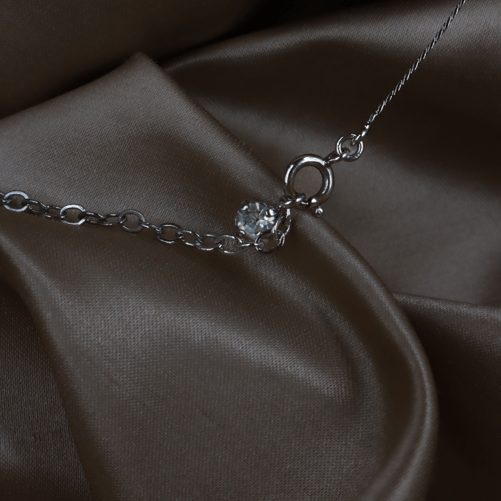 CHRISTIAN DIOR 綠晶石吊墜閃石項鏈 |附原盒|西德製造 - Vintasy