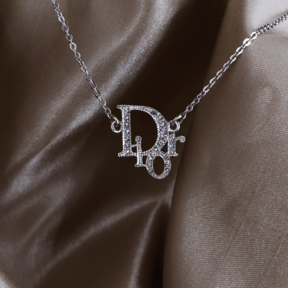 CHRISTIAN DIOR 閃石吊墜項鏈 | 熱賣第一位! - Vintasy項鏈