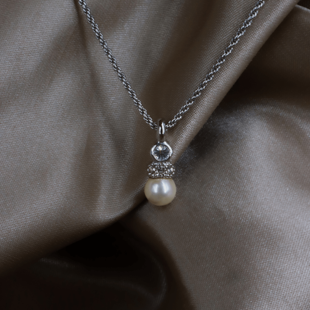 CHRISTIAN DIOR 珍珠閃石吊墜項鏈 - Vintasy