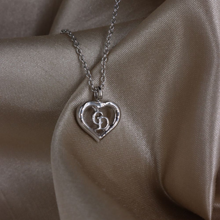 CHRISTIAN DIOR 簡約心心吊墜項鏈 - Vintasy