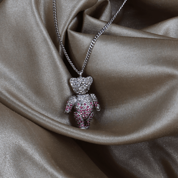 CHRISTIAN DIOR 粉紅小熊閃石吊墜項鏈 - Vintasy